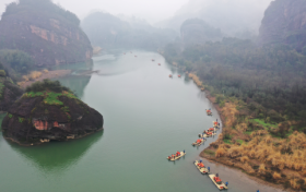 “龙年龙月龙日龙时”到龙虎山开启一场“寻龙之旅”